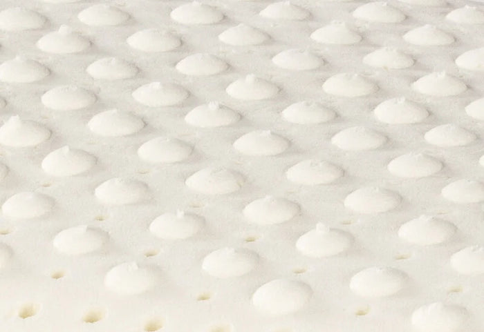 Perforuota latekso struktūra užtikrina idealią temperatūrą visą naktį.