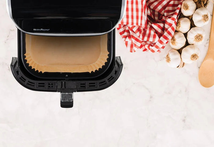 Kepimo popierius suderinamas su įvairiomis karšto oro gruzdintuvėmis su kvadratiniu krepšeliu.