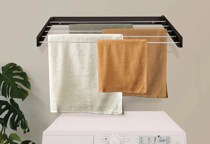 Elegantiškas ir patvarus metalinis dizainas, tinkantis bet kurioje erdvėje.