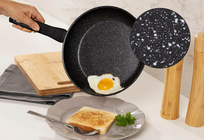 Revoliucinė inovacija – marmurinė danga su mineralinėmis dalelėmis.