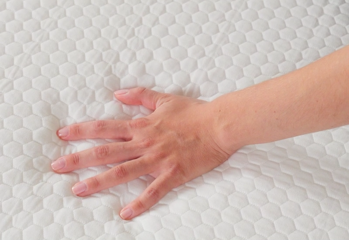 Kvėpuojantis užvalkalas sausam ir gaiviam miegui.