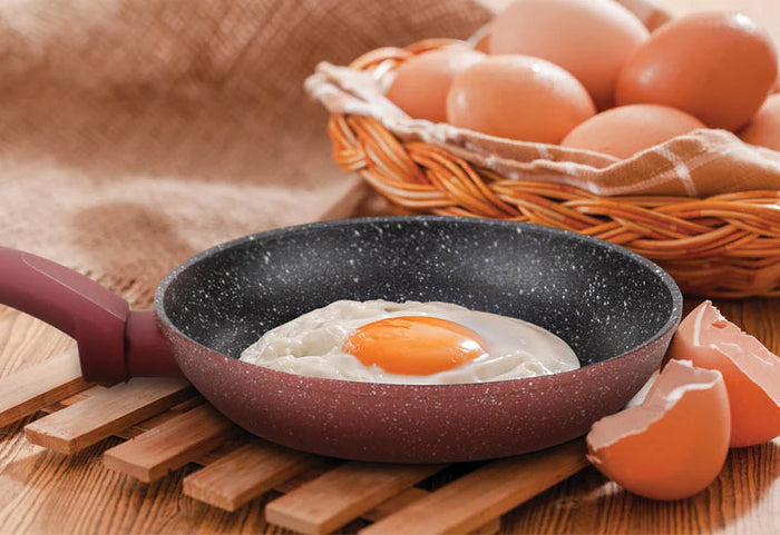 Tokią universalią keptuvę būtina turėti bet kurioje virtuvėje.