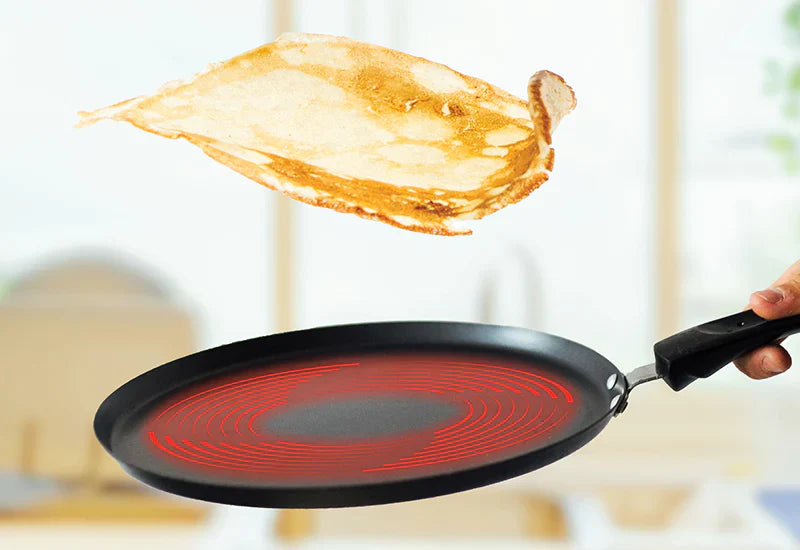 Lengvai apversite blynus ir omletus.