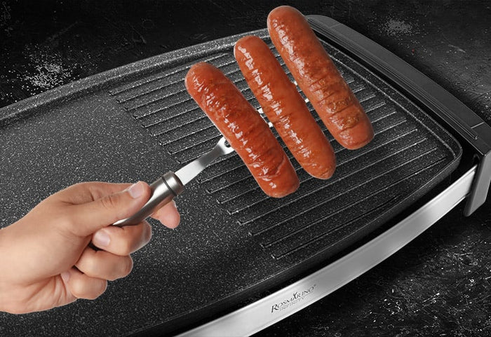 Maistas nebeprilips prie grilio plokštės ir dėl to reikės mažiau riebalų.