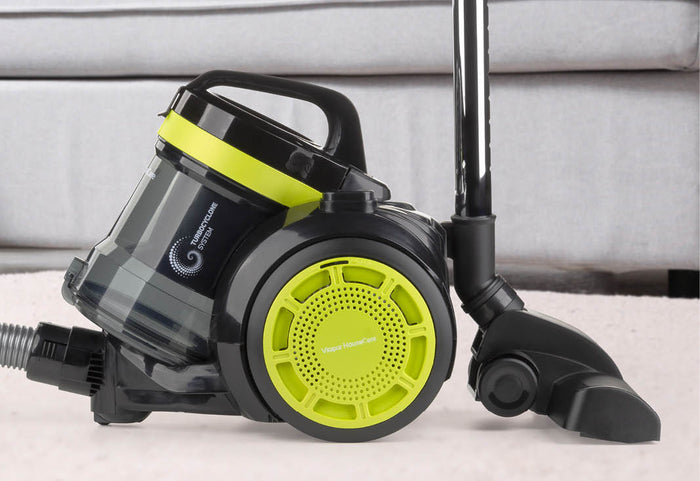 Su Maxi ratais, kad būtų dar lengviau manevruoti po kambarį.