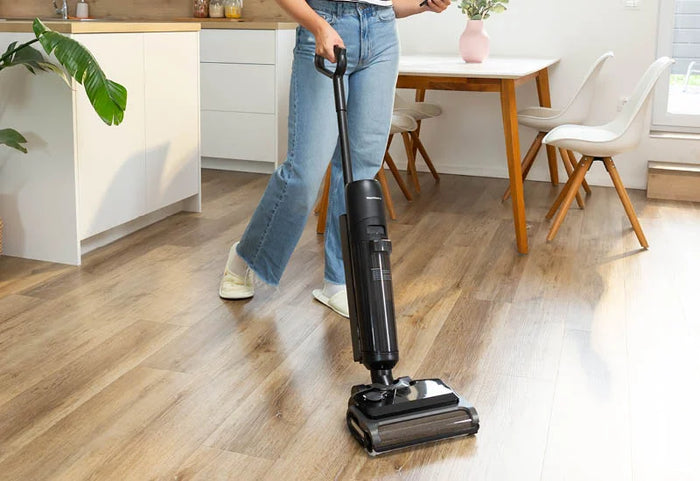 Sutaupykite laiko naudodami 1 įrenginį – siurbkite ir valykite 1 judesiu.