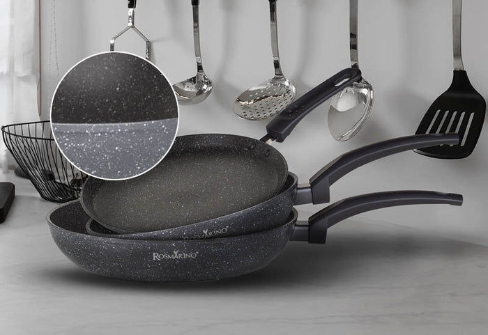 Patvari marmuro danga su mineralų dalelėmis.